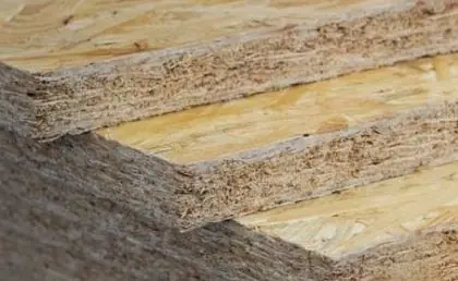 OSB III Deska rovná hrana 2500 x 1250 / 12 mm (deska 3,125 m² / paleta 90 ks) Sezónní Sleva