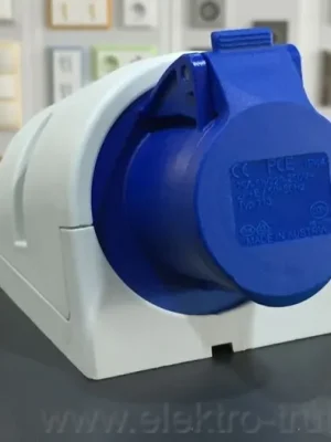 Kup Teď PCE 113-6 zásuvka 16A 220V 3pól, IP44