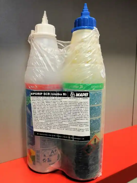 Značkový MAPEI Eporip SCR A+B (A 300 ml + B 300 ml + spony)