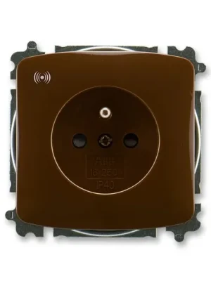ABB 5589A-A02357 H Tango® Zásuvka jednonásobná s ochranným kolíkem, s clonkami, s ochranou před přepětím, hnědá Odeslání Ihned