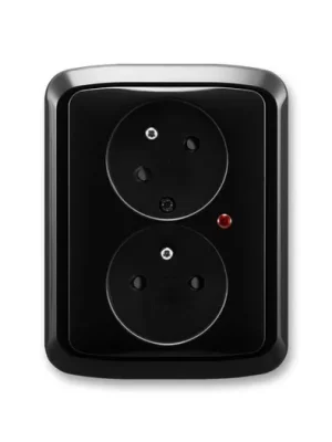 ABB 5593A-C02357 N Tango® Zásuvka dvojnásobná s ochrannými kolíky, s clonkami, s natočenou dutinou, s ochranou před přepětím, černá Ověřený